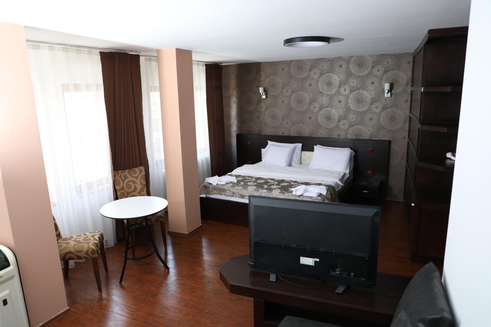 Bruti Hotel Prizren Zewnętrze zdjęcie