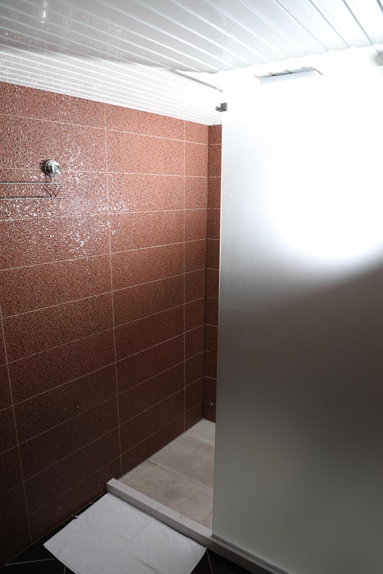 Bruti Hotel Prizren Zewnętrze zdjęcie